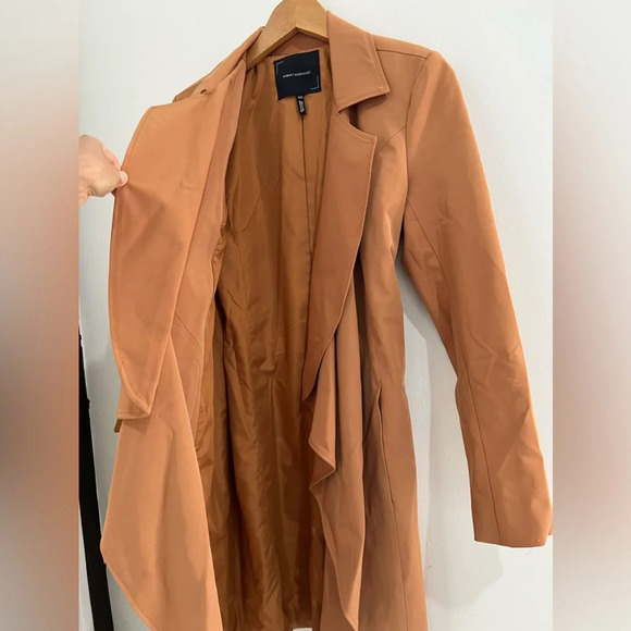 Water-Resistant Trench Coat - Picture 6 of 10
